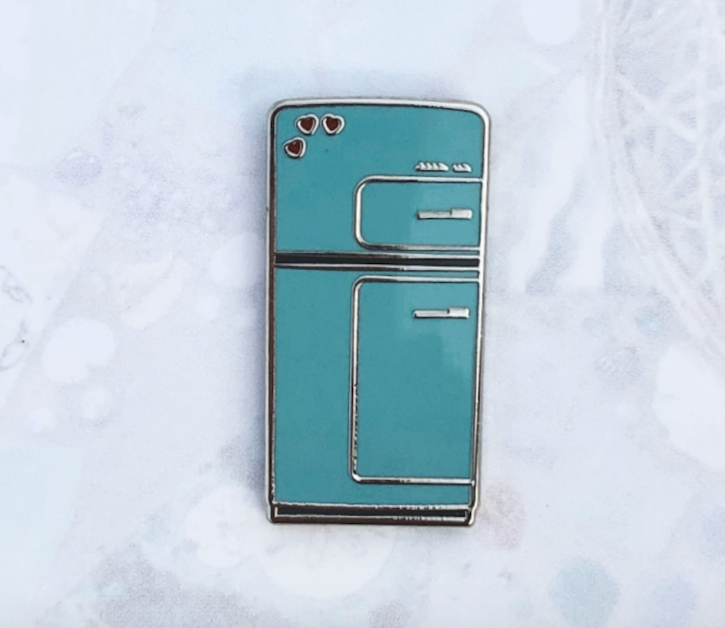 Retro Fridge Collectible Enamel Pin - Tea Largo
